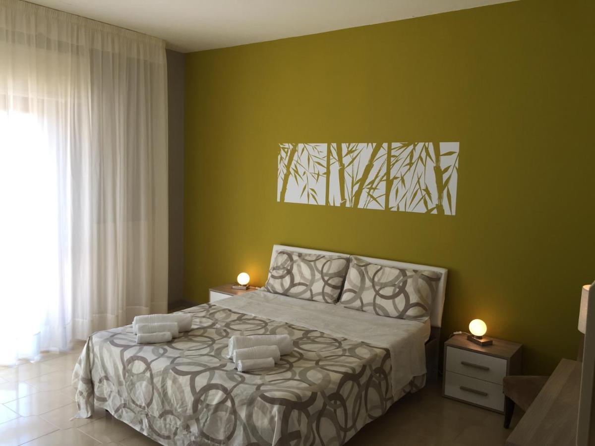 B&B Hollywood Olivadi Esterno foto